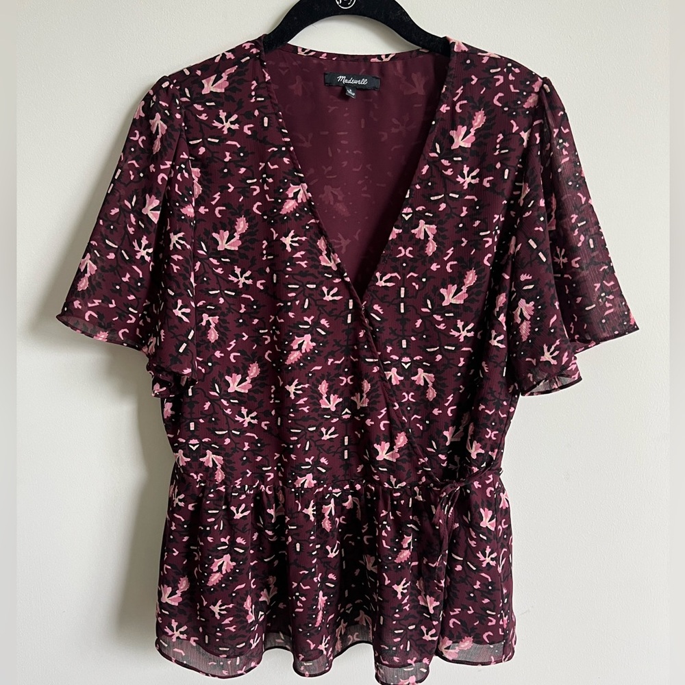 Madewell ~ Georgette Flutter-Sleeve Peplum Top in Rich Paisley